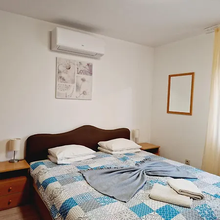 Nocleg ze śniadaniem Balaton Panzio Fuered 3*