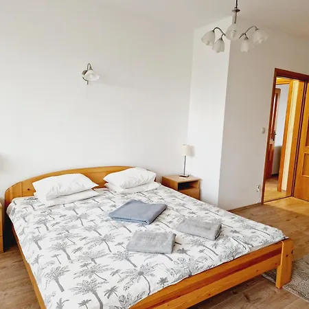 Bed & Breakfast Balaton Panzio Fuered