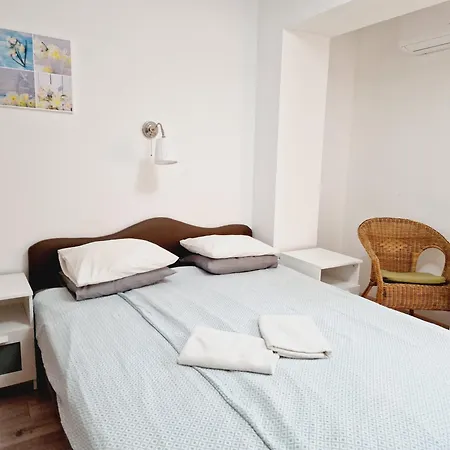 Bed & Breakfast Balaton Panzio Fuered Balatonfured