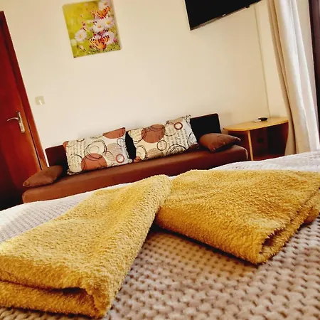 Bed & Breakfast Balaton Panzio Fuered Balatonfured