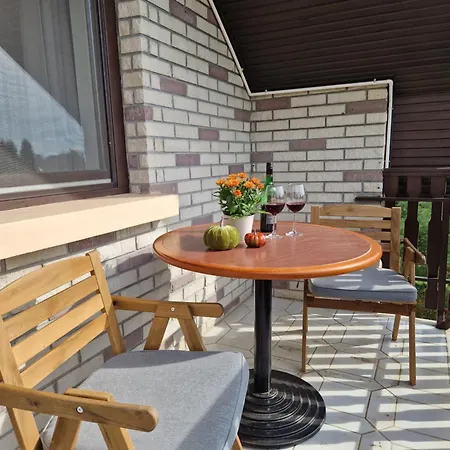 Bed & Breakfast Balaton Panzio Fuered