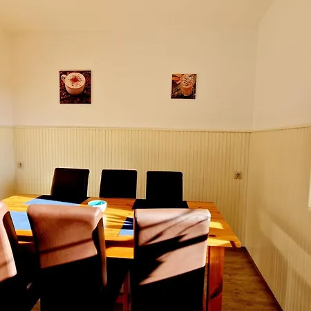 Bed & Breakfast Balaton Panzio Fuered *