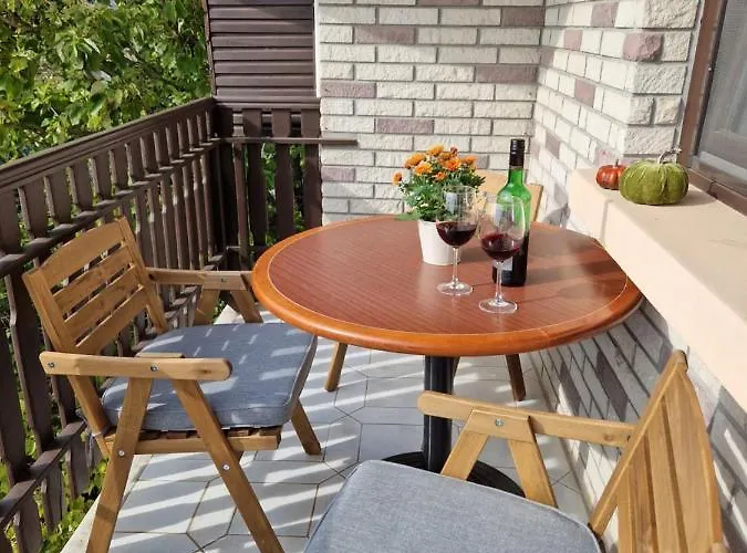 Balaton Panzio Fuered Bed & Breakfast 3*