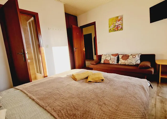 Balaton Panzio Fuered Bed & Breakfast 3*