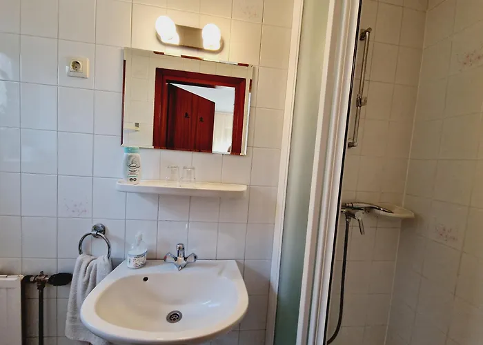 Bed & Breakfast Balaton Panzio Fuered Balatonfüred